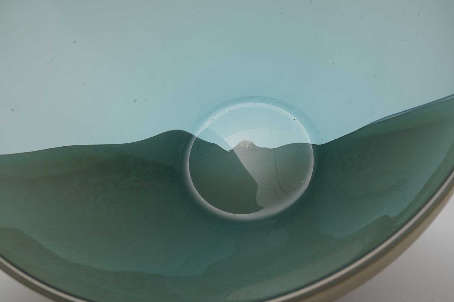 Venini 'Le Sabbie' overlay glass bowl by Claudio Silvestrin - Image 7 of 7