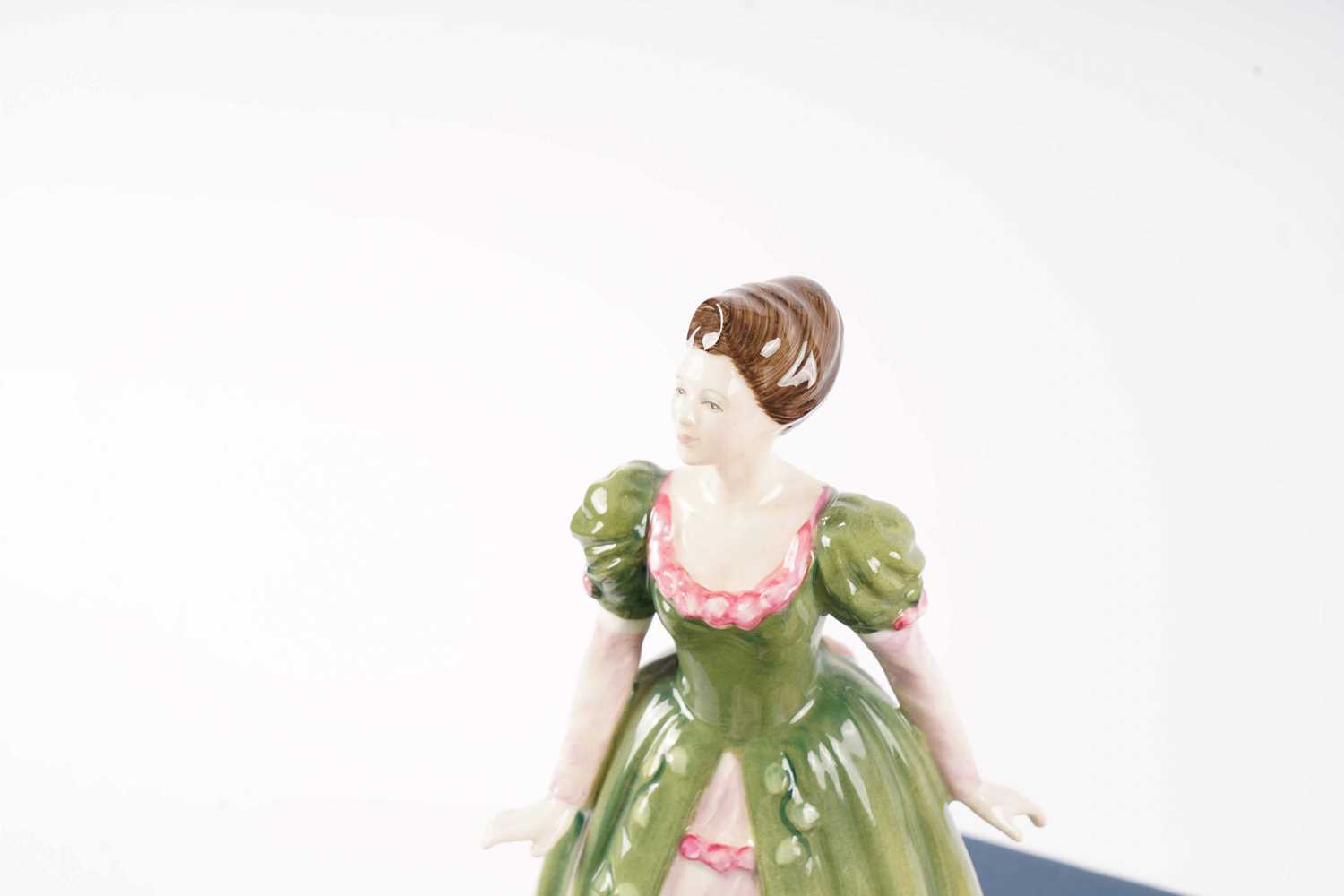 A collection of Royal Doulton decorative ceramic figures of ladies - Image 3 of 7