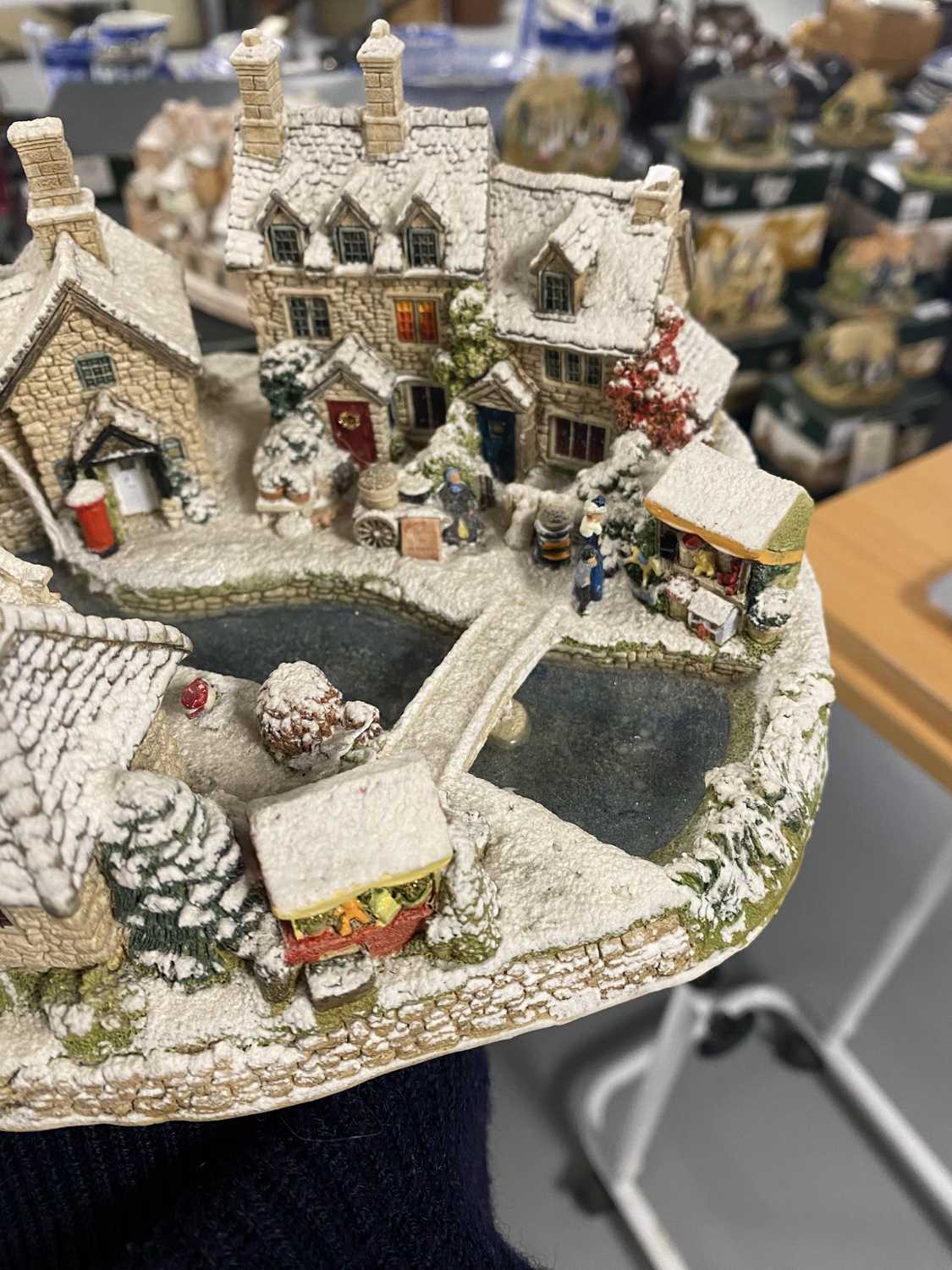 A Lilliput Lane limited edition model - Image 5 of 5
