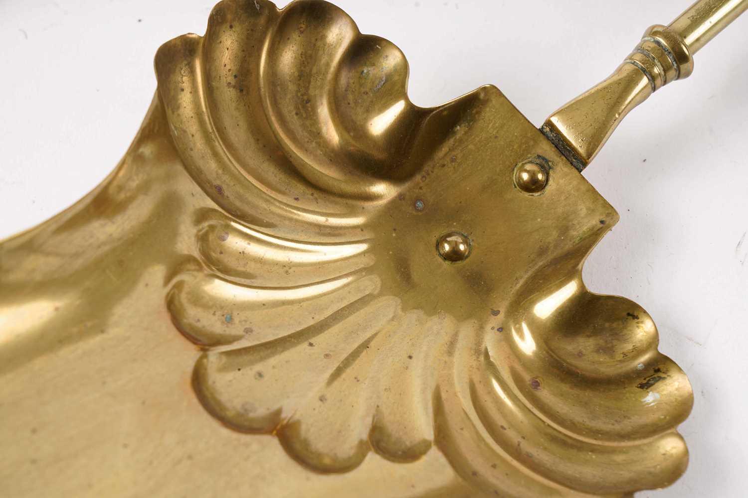 A 20th Century brass fire companion set - Image 3 of 4