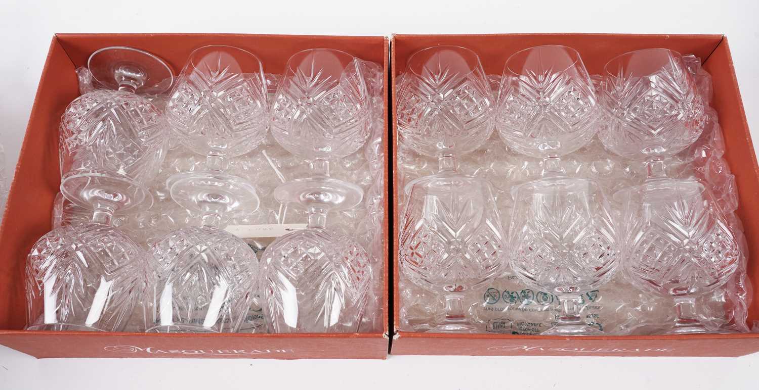 Eight Waterford John Rocha signature wine glasses; and other items - Bild 5 aus 5