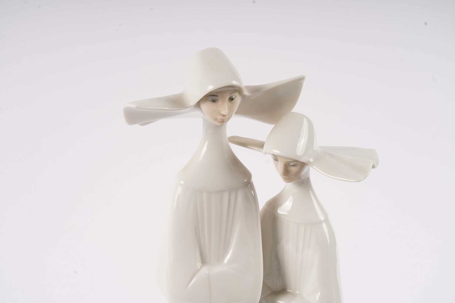 A collection Lladro and Nao figures - Image 2 of 6