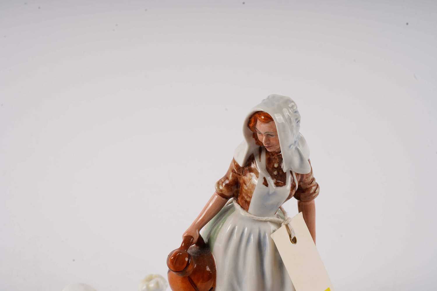 A collection of decorative Royal Doulton figures - Image 3 of 3