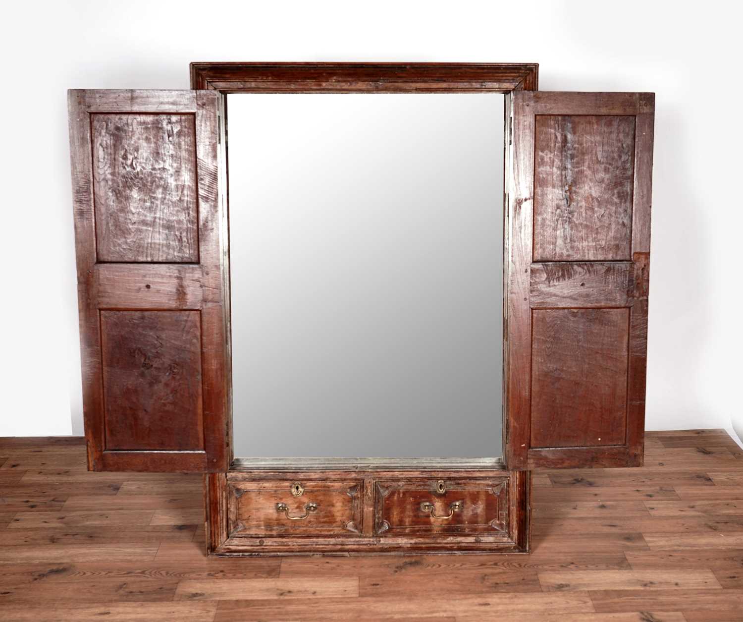 An Anglo-Indian style carved hardwood doored mirror - Image 2 of 2