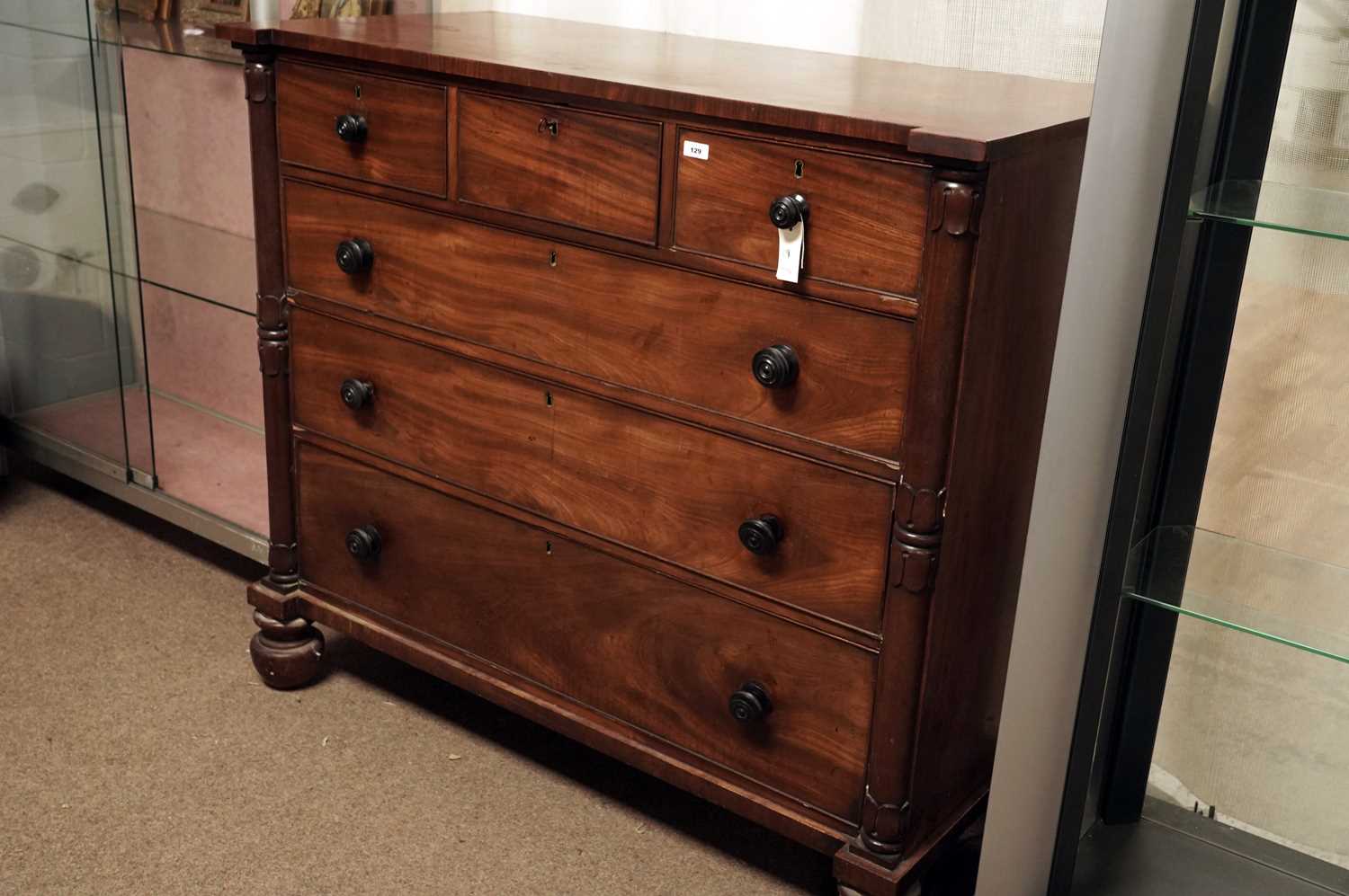 A George IV mahogany chest of drawers - Image 2 of 4