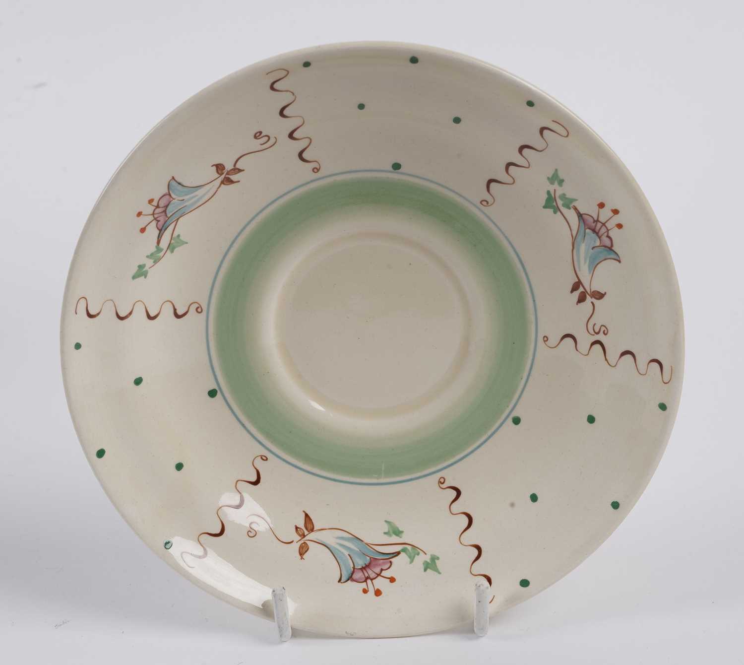 A Clarice Cliff tea service, decorated with stylised flowers in blue and pink - Image 3 of 9