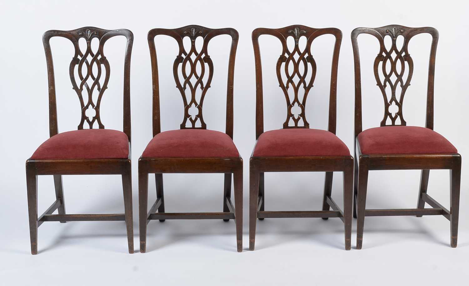 A set of ten George III style mahogany dining chairs - Image 4 of 14