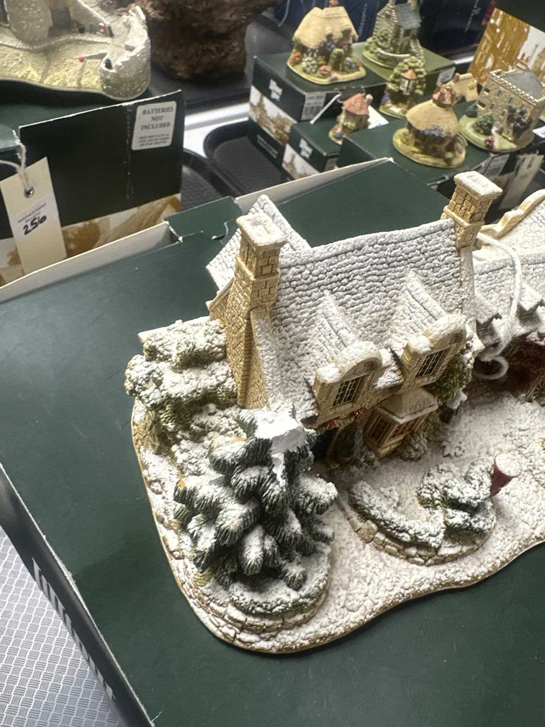 A limited-edition Lilliput Lane and another cottage - Image 4 of 6