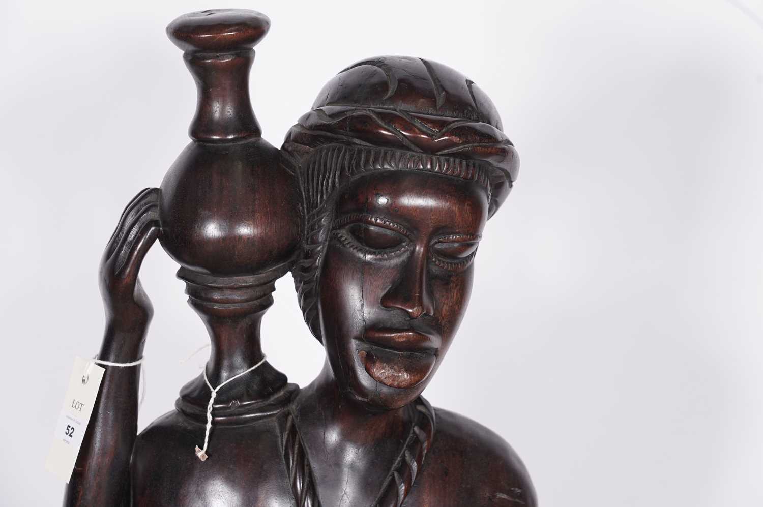 An African carved hardwood figure - Image 3 of 4