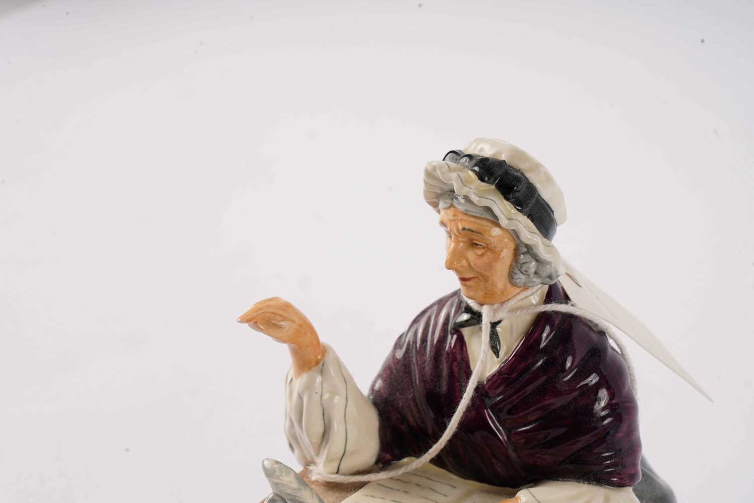 A collection of decorative Royal Doulton figures - Image 3 of 3