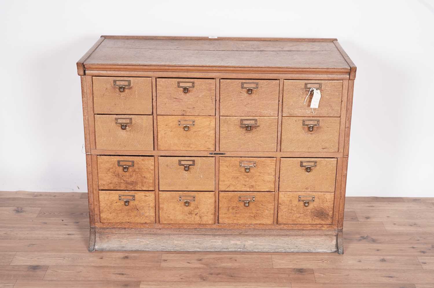 Vintage oak filing drawers, - Bild 2 aus 10
