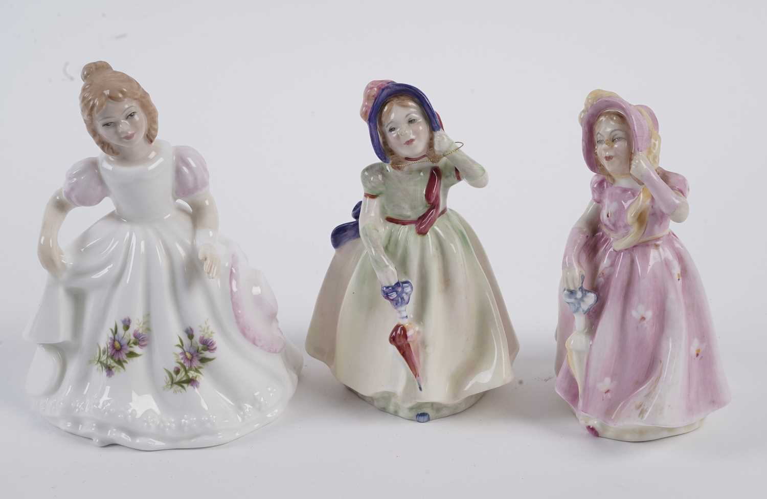 A collection of Royal Doulton ceramic figures of ladies - Image 7 of 12