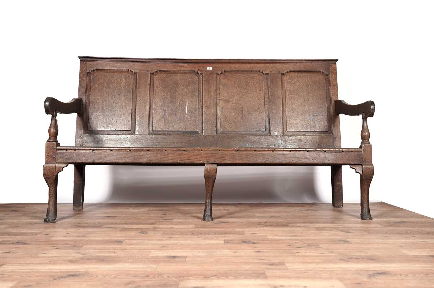 A Georgian oak hall settle - Image 3 of 6