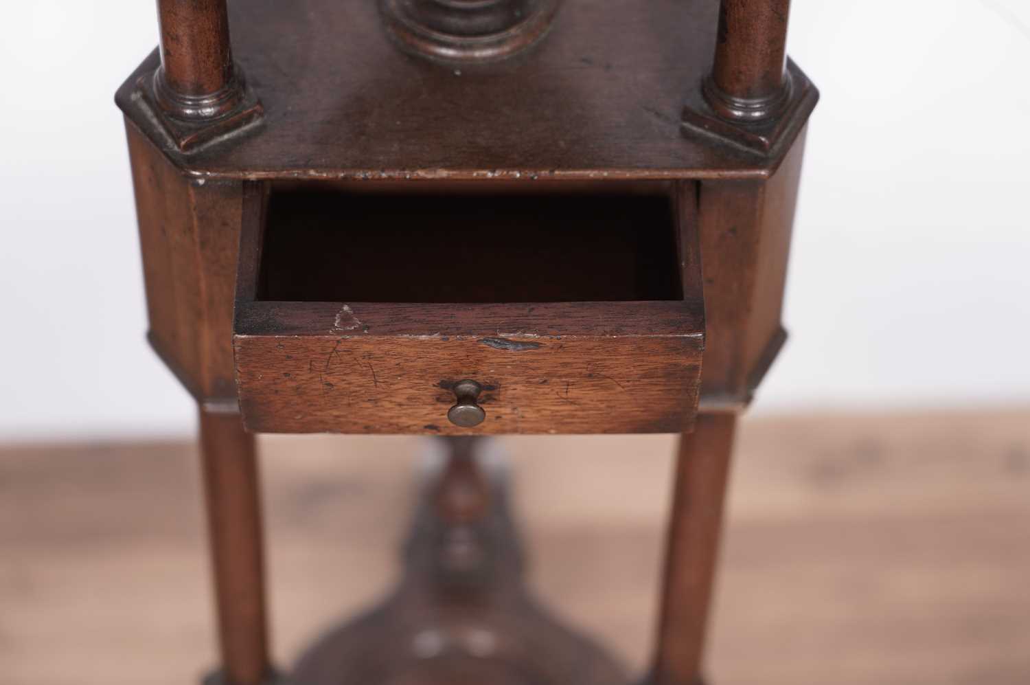 A mid 18th Century style mahogany wig stand - Image 4 of 4