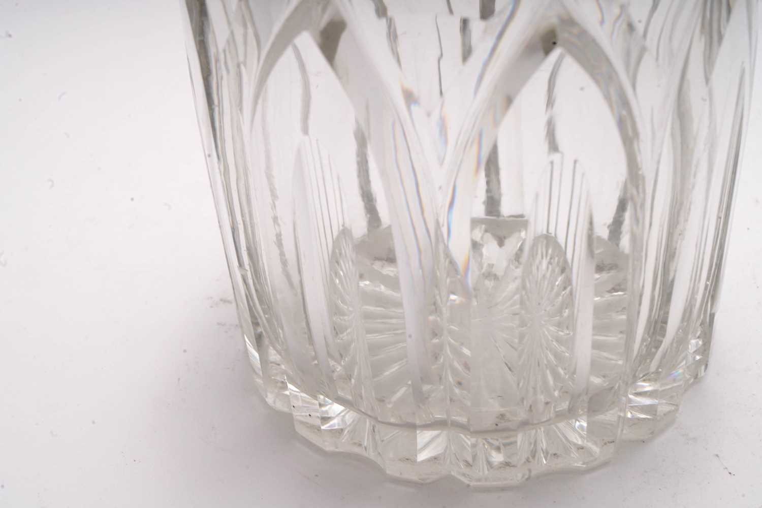 Pair of Victorian cut glass decanters - Image 5 of 12