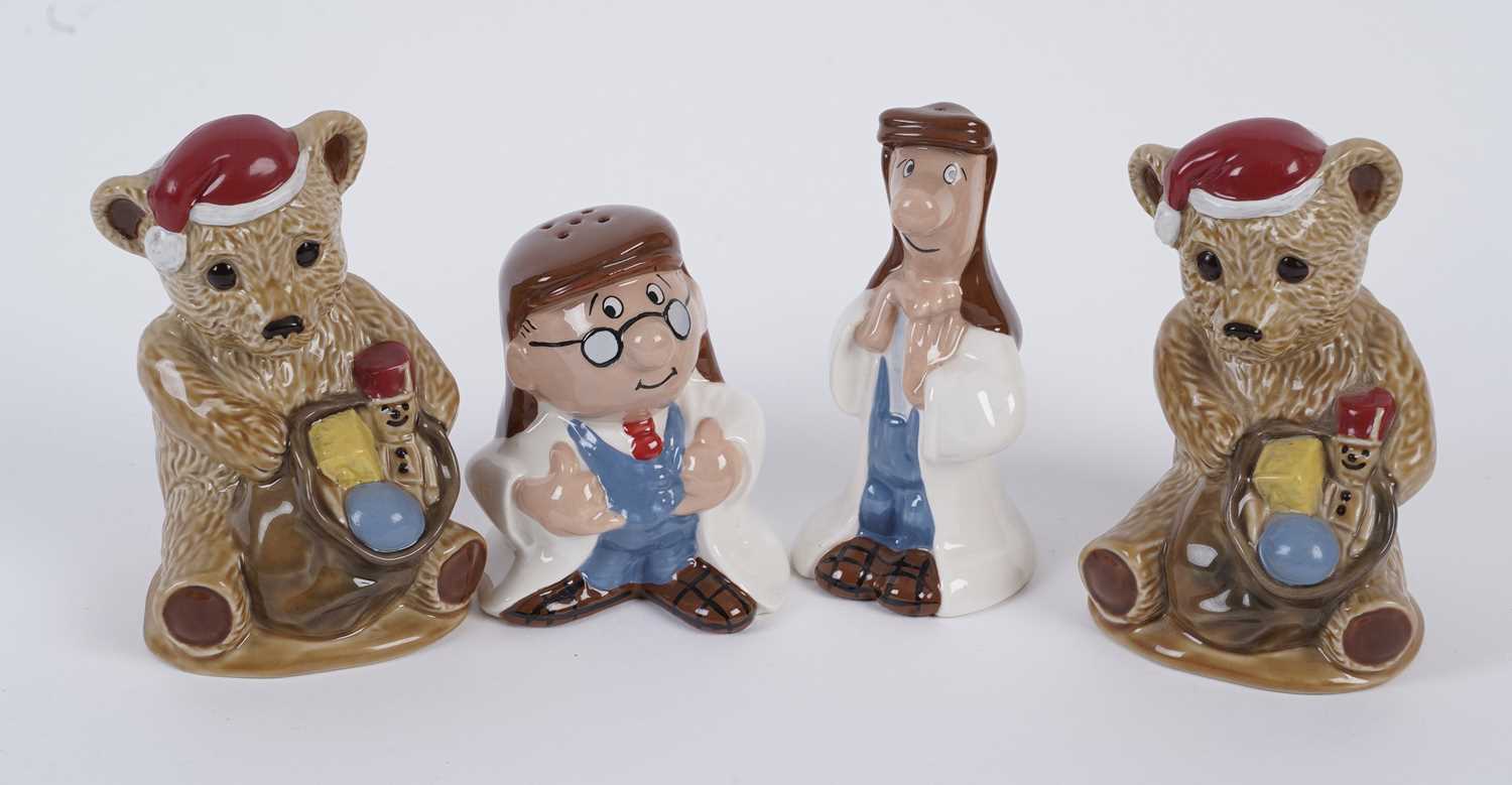 A collection of Wade ceramic figures - Image 7 of 13