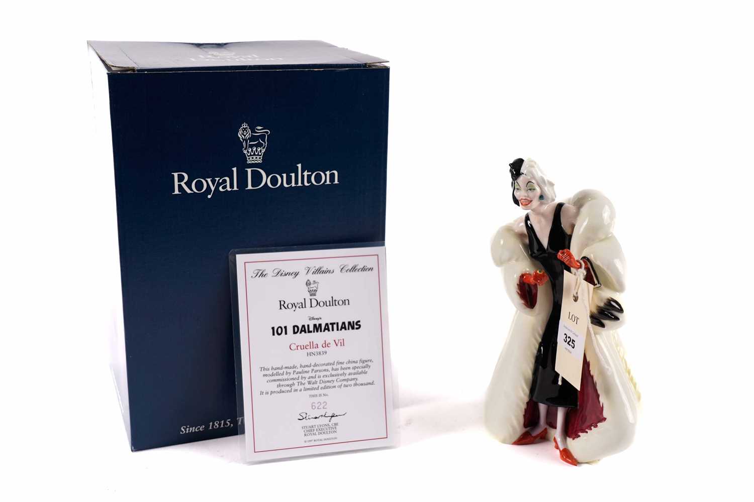 A Royal Doulton The Disney Villains Collection ‘Cruella de Vil’ figure