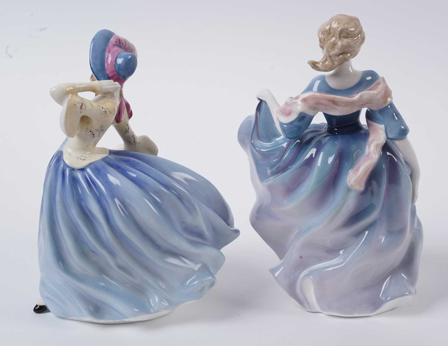 A collection of Royal Doulton ceramic figures of ladies - Image 5 of 9