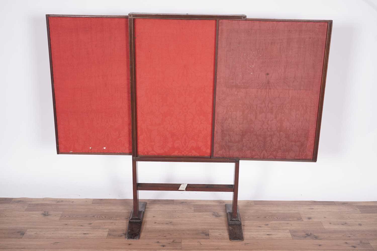 A 19th Century mahogany needlework firescreen - Bild 4 aus 4