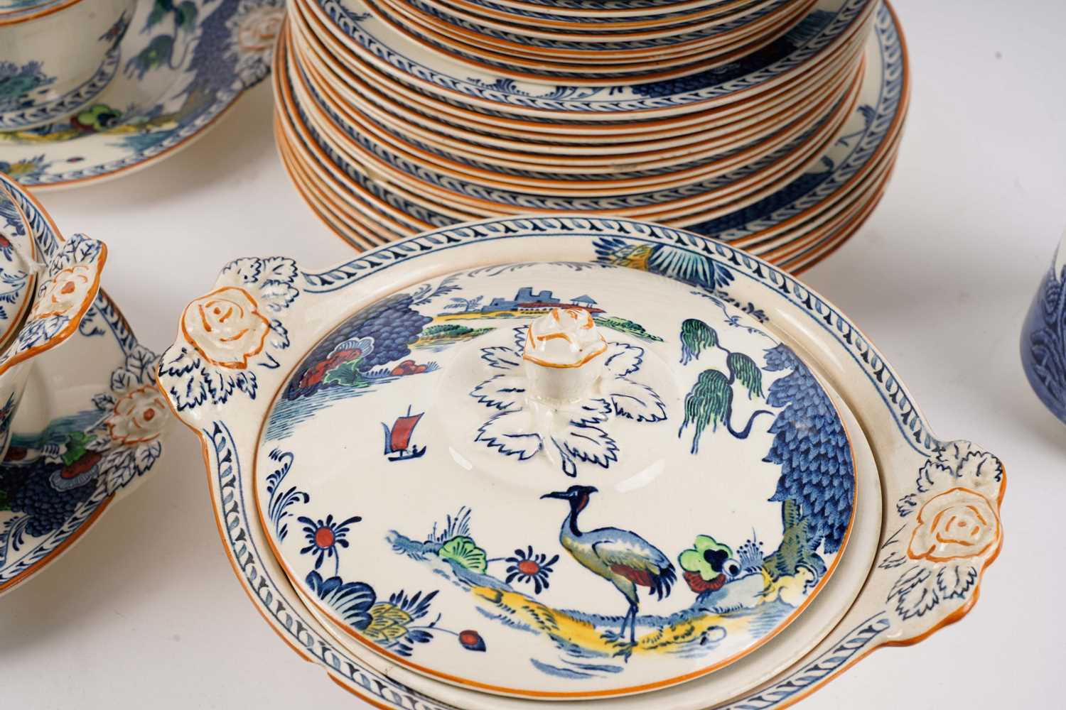 A selection of 19th Century and later dinner ware - Image 4 of 7