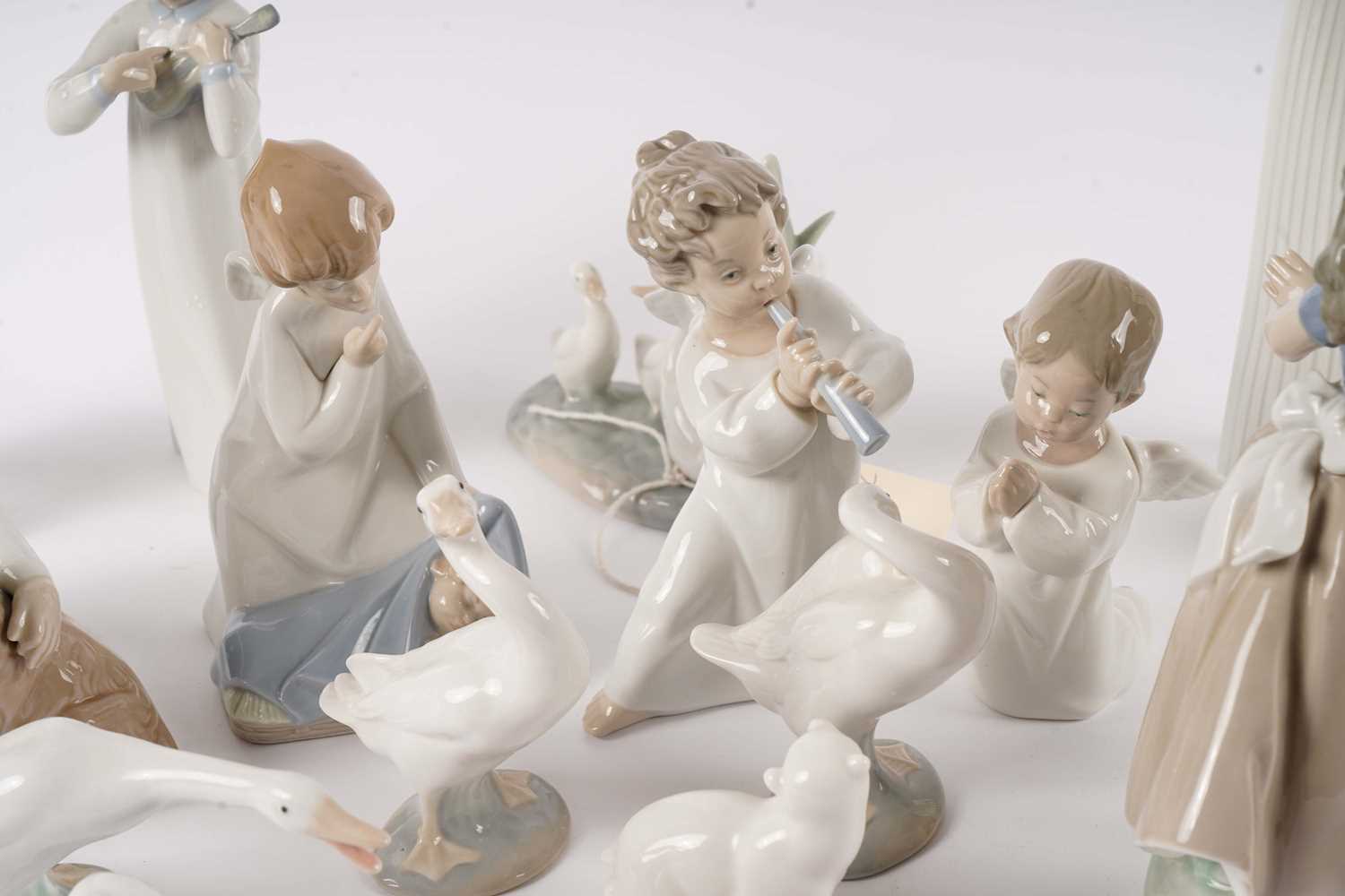 A collection Lladro and Nao figures - Image 4 of 6