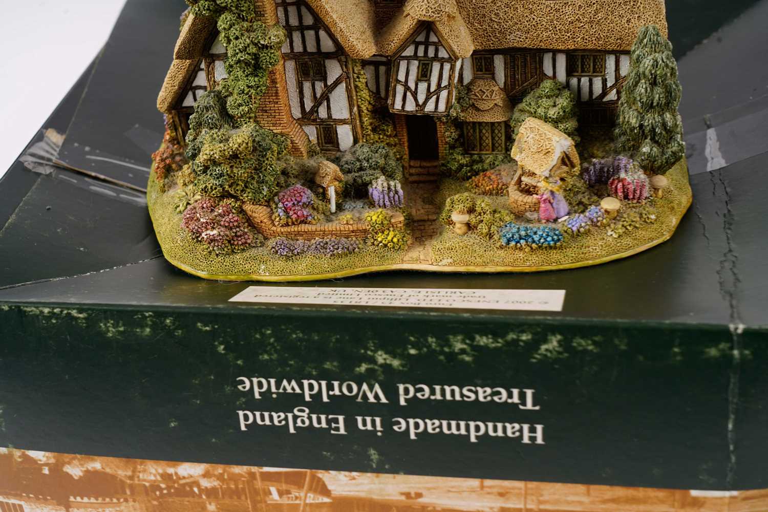 Two lilliput lane cottages - Image 3 of 10