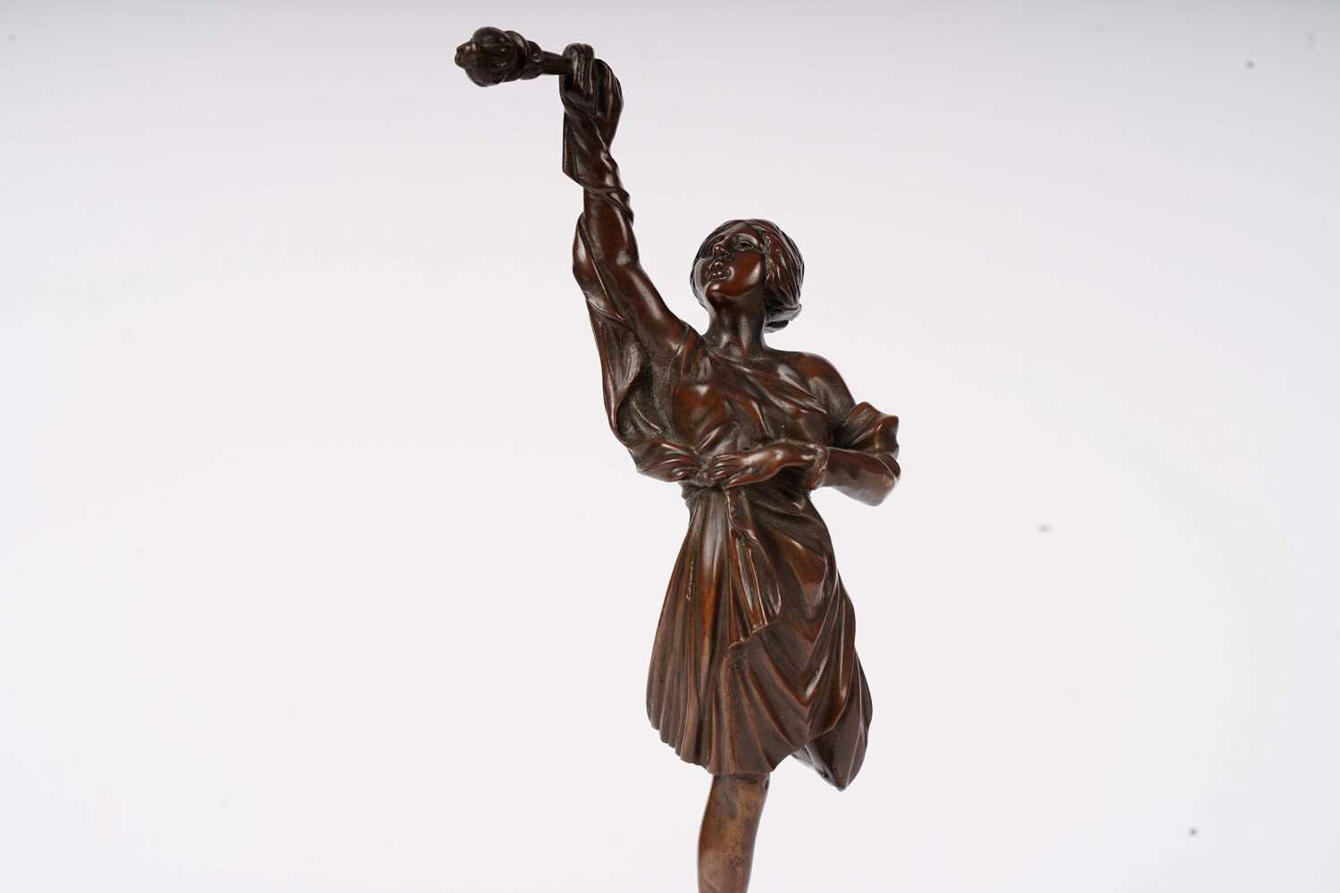 An early 20th Century bronze figure of a dancer - Image 3 of 3