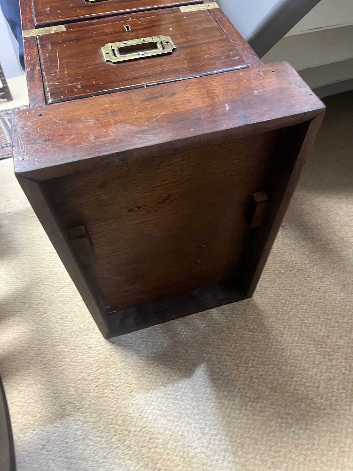 A pair of mahogany and brass bound bed side chests - Image 7 of 9