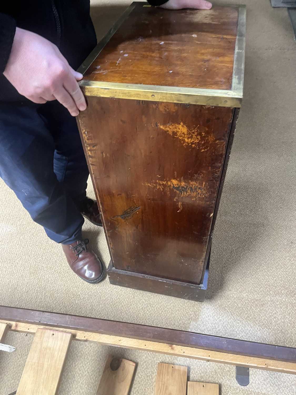 A pair of mahogany and brass bound bed side chests - Image 9 of 9