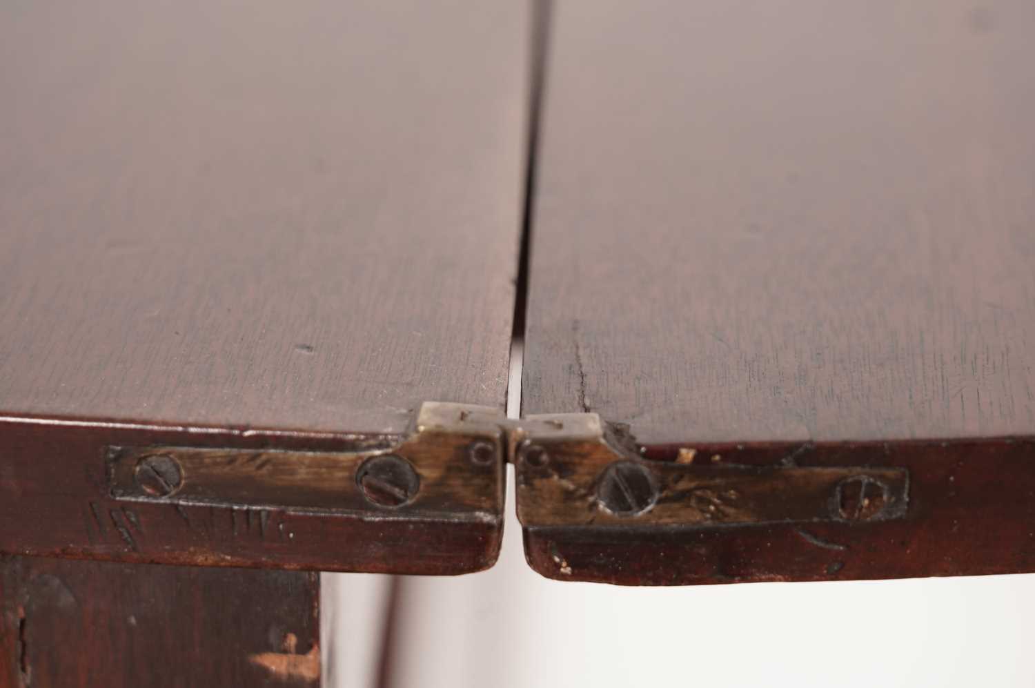 A Georgian mahogany tea table - Image 4 of 4