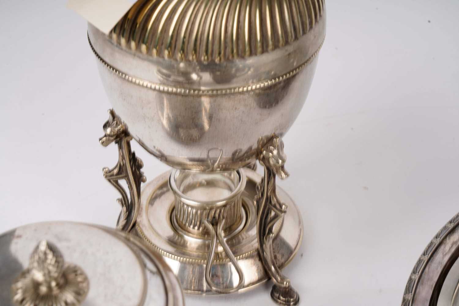 A selection of Victorian and later silver plated table wares - Image 2 of 8