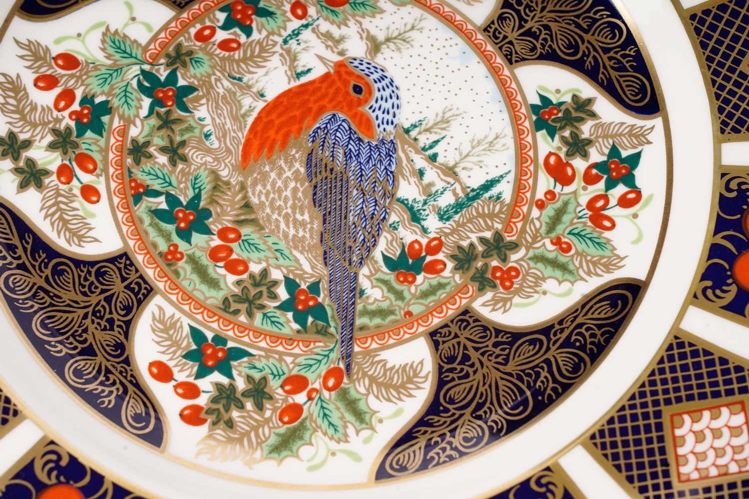 A collection of Royal Crown Derby limited edition decorative Christmas plates - Image 5 of 7