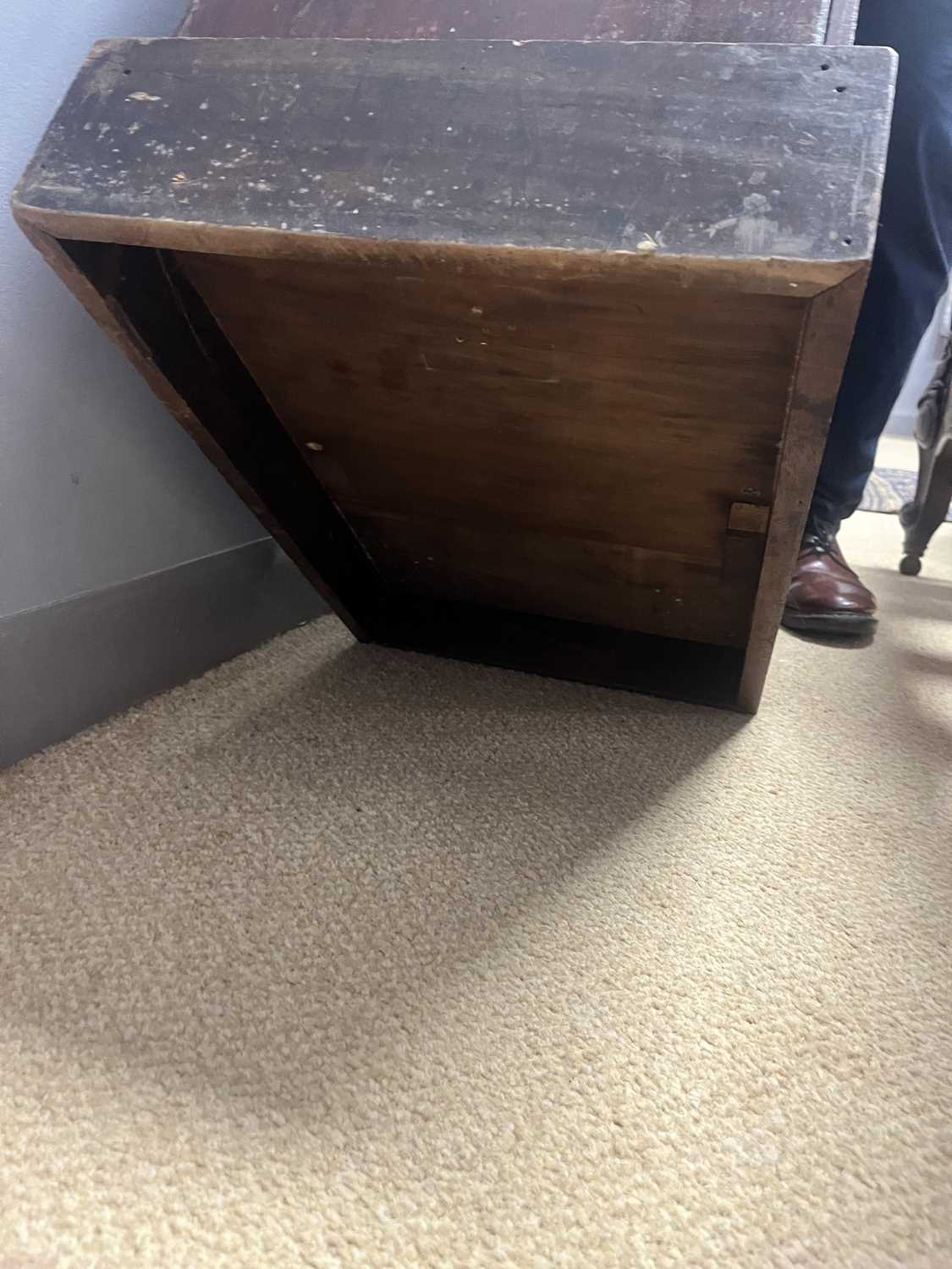 A pair of mahogany and brass bound bed side chests - Image 8 of 9