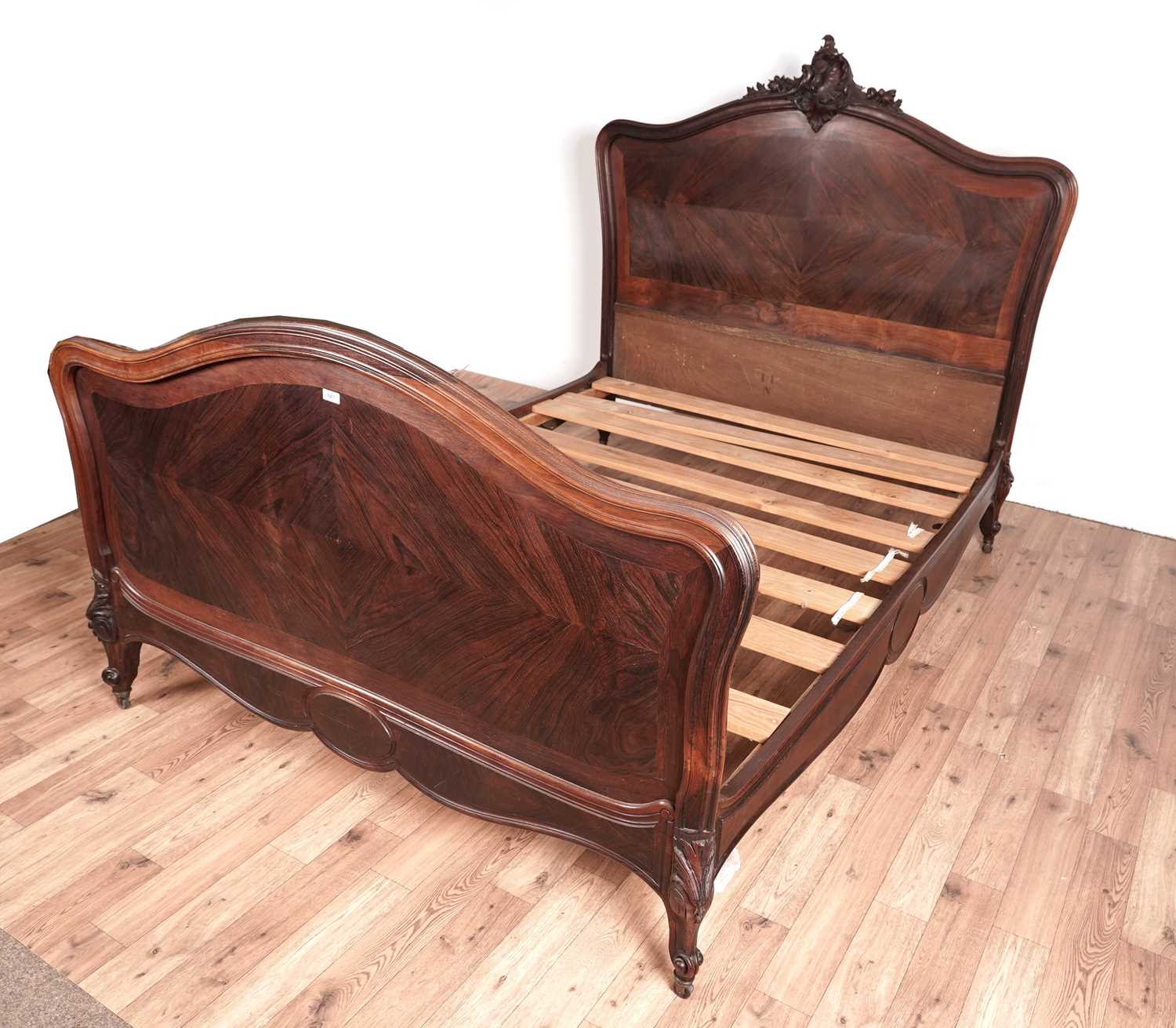 An early 20th Century rosewood double bed with arched headboard - Image 2 of 5