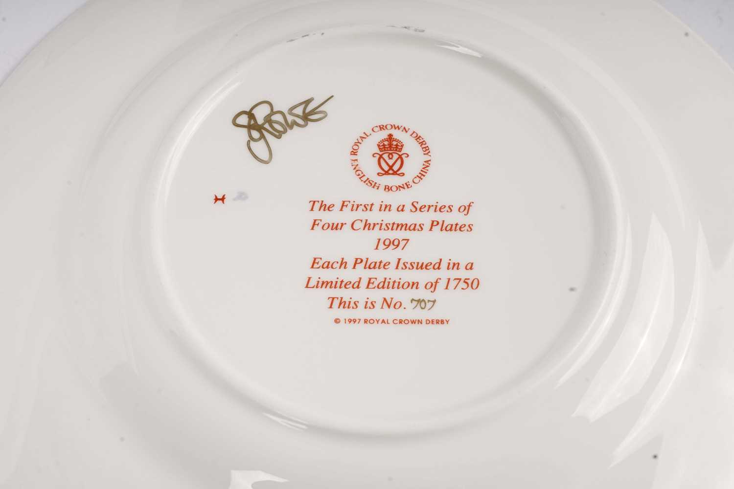 A collection of Royal Crown Derby limited edition decorative Christmas plates - Image 2 of 7