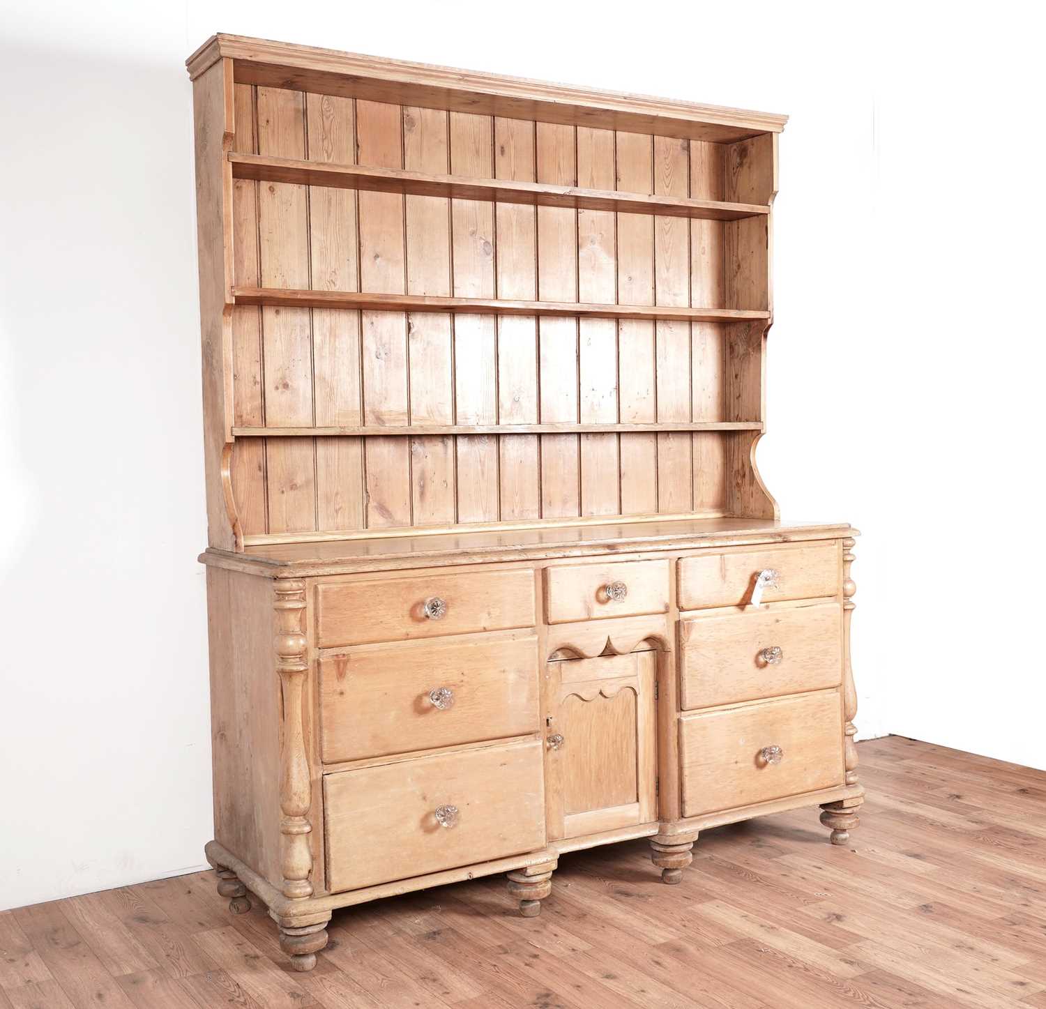 A Victorian stripped pine dresser - Image 3 of 4