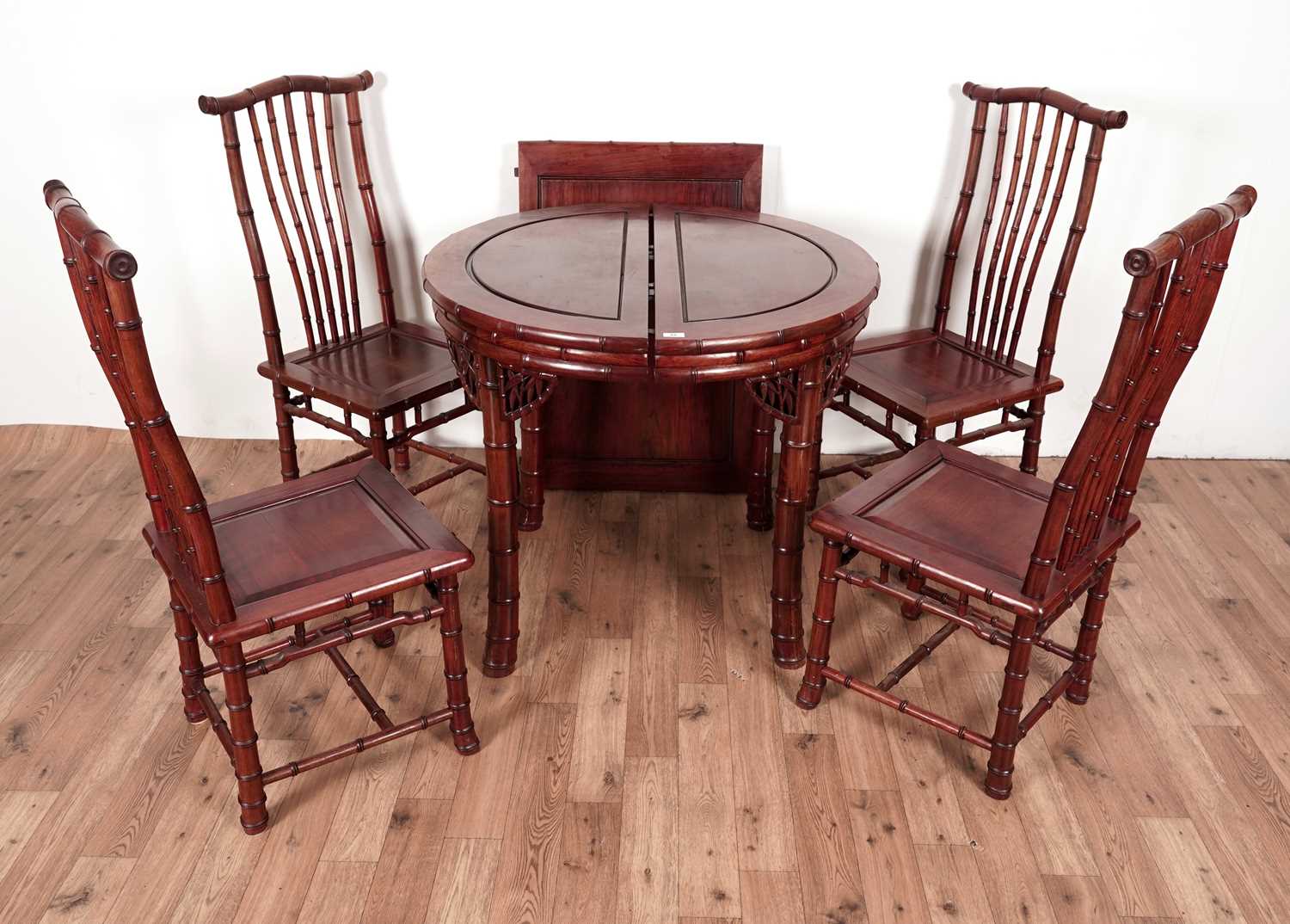 A modern Chinese dining table and six chairs - Image 2 of 5