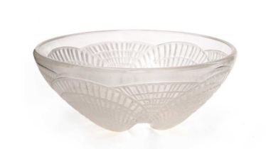 Lalique ''Coquilles' pattern small bowl