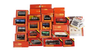 Hornby Railways 00-gauge rolling stock, all boxed and Hornby accessories