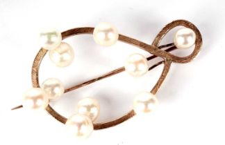 A cultured pearl brooch