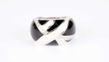 Roberto Coin: a white and black enamel and diamond set ring