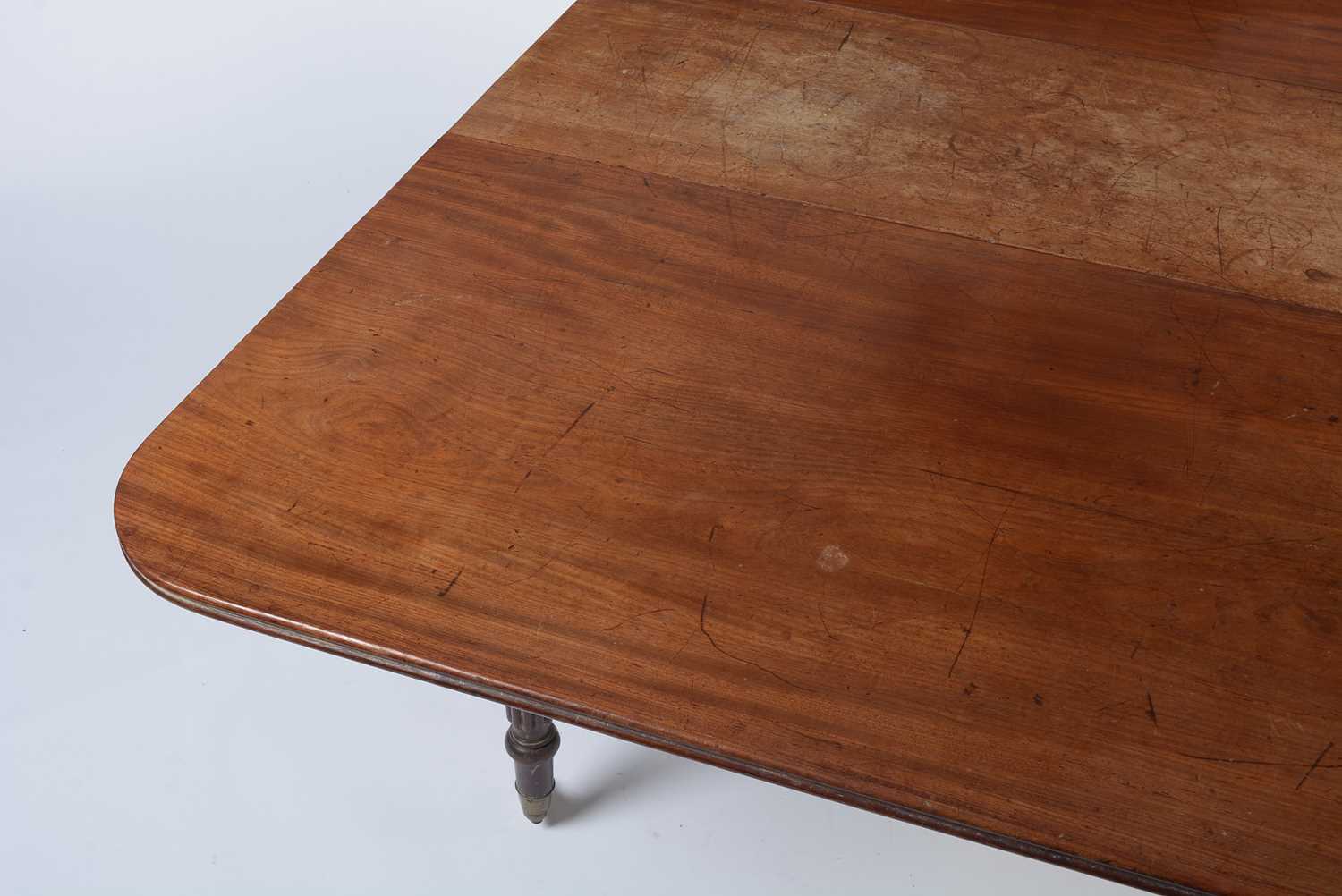 A George IV mahogany drop leaf dining table - Image 7 of 10