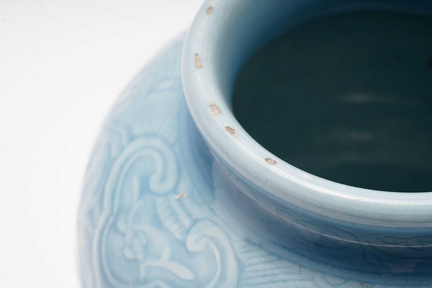 Pale blue celadon glazed vase - Image 8 of 10