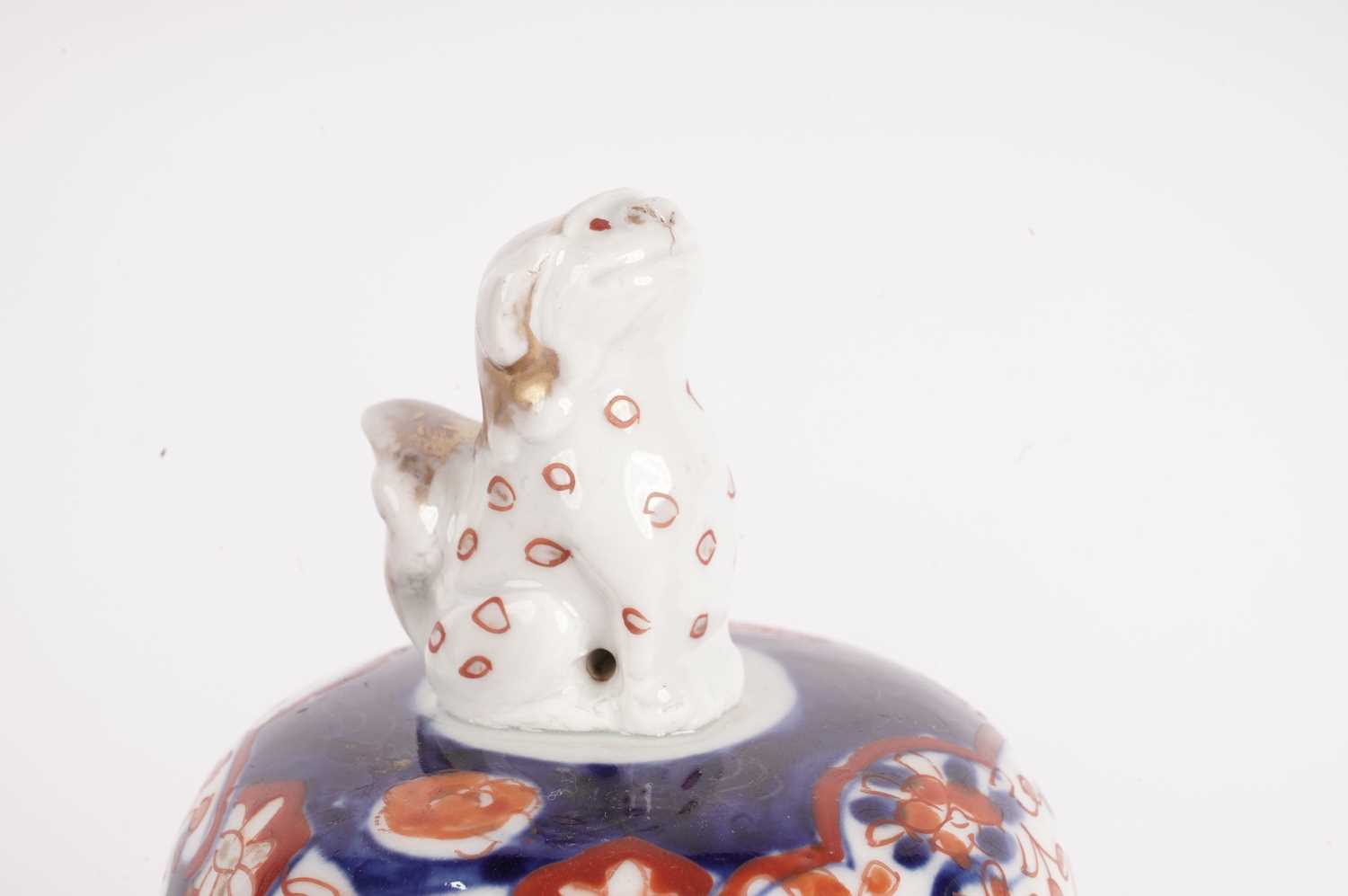 Pair of Japanese Imari vases and covers - Image 10 of 10