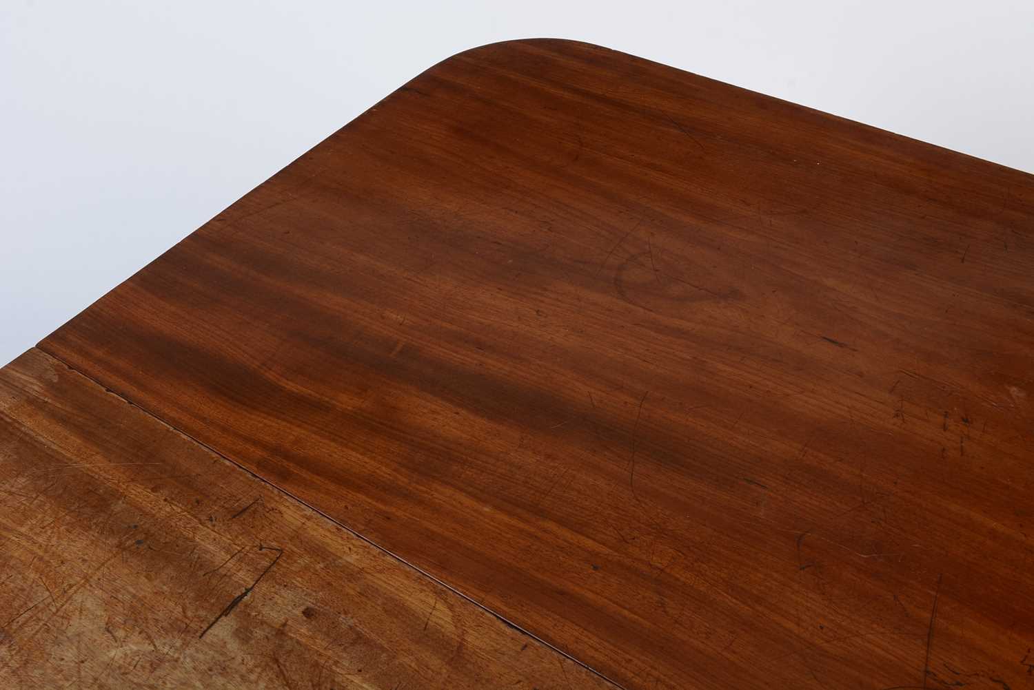 A George IV mahogany drop leaf dining table - Image 6 of 10