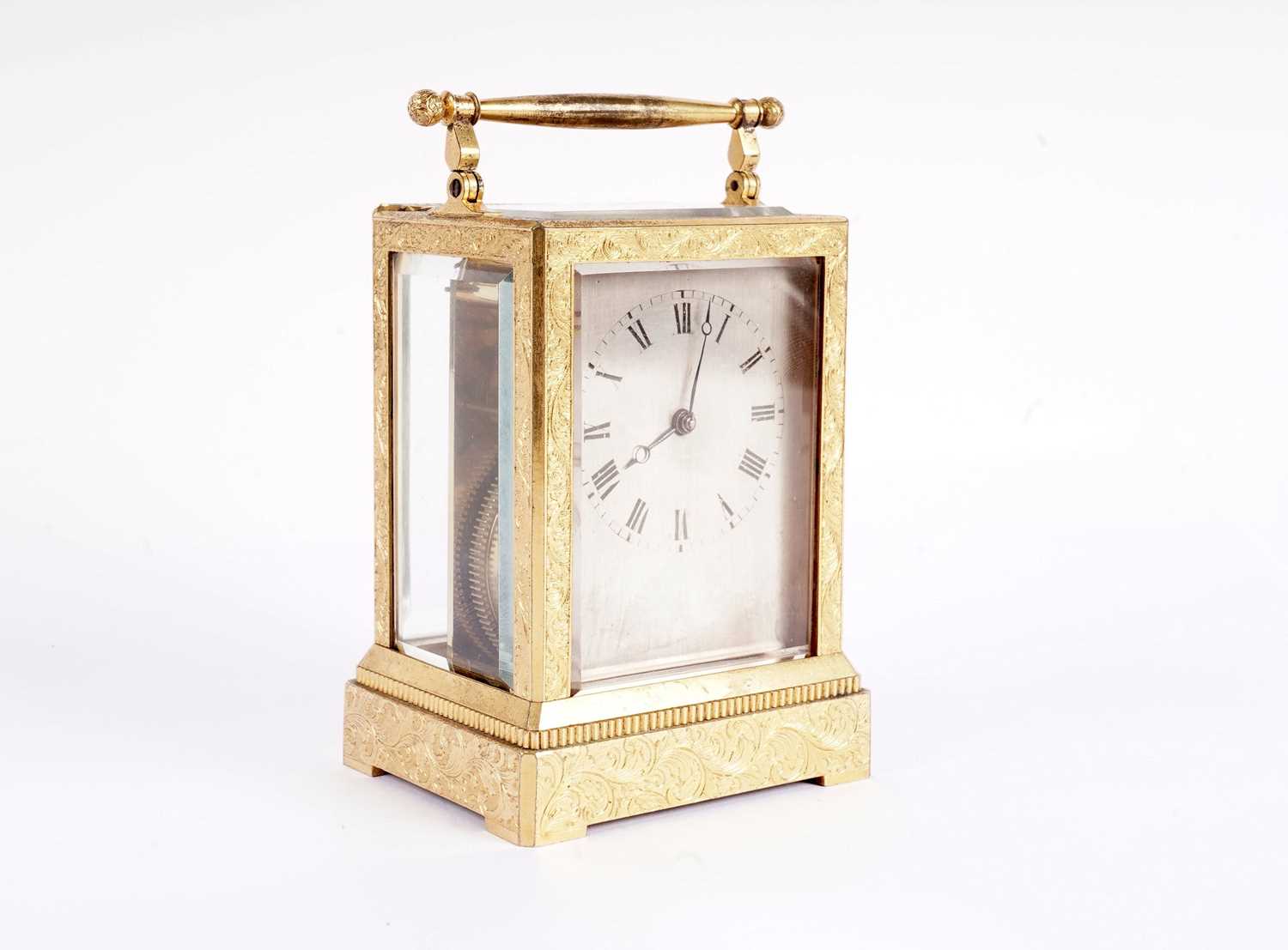 Vieyres of London: A late 19th Century engraved and gilt brass carriage clock - Image 4 of 13