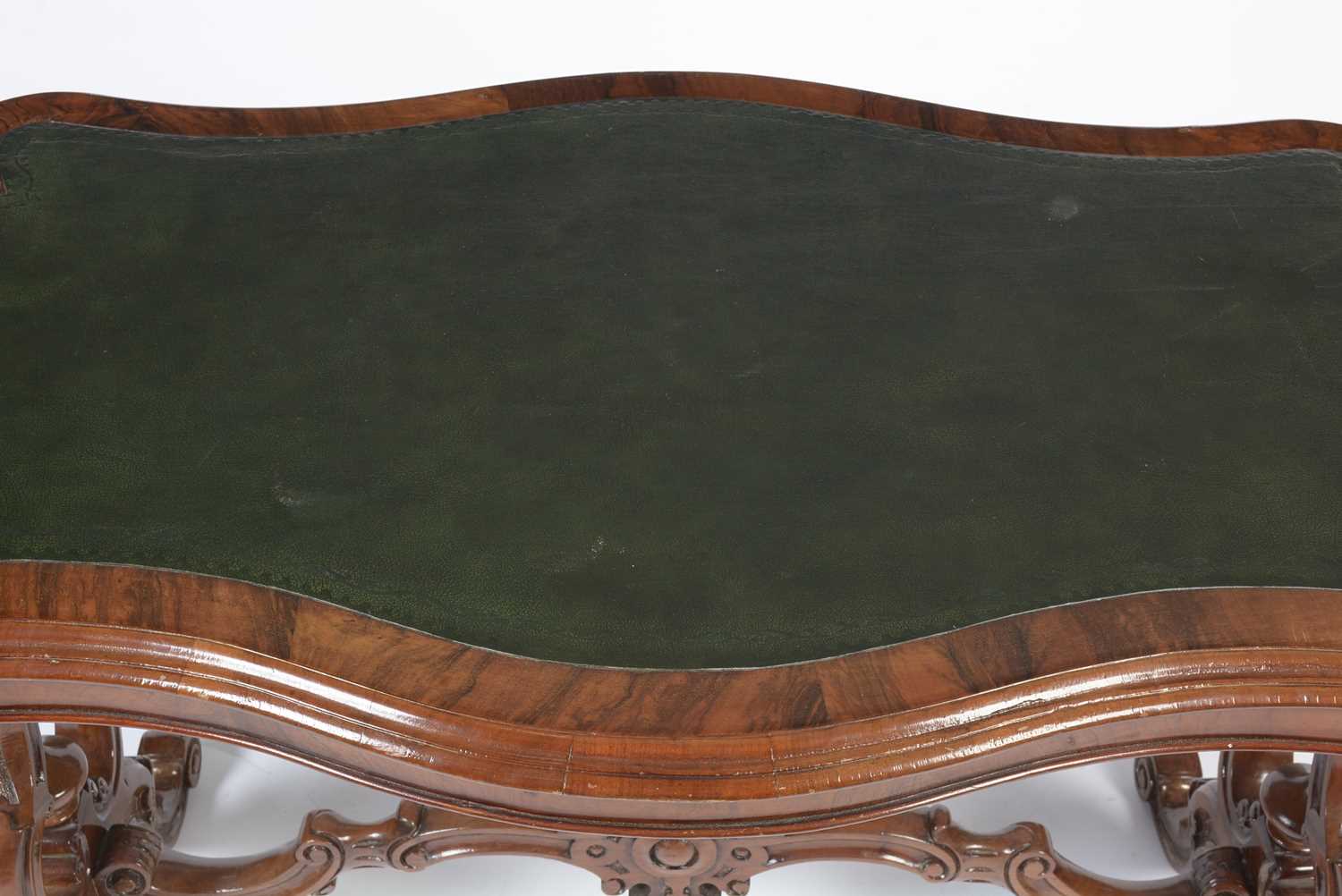 A Victorian burr walnut centre/writing table - Image 6 of 16