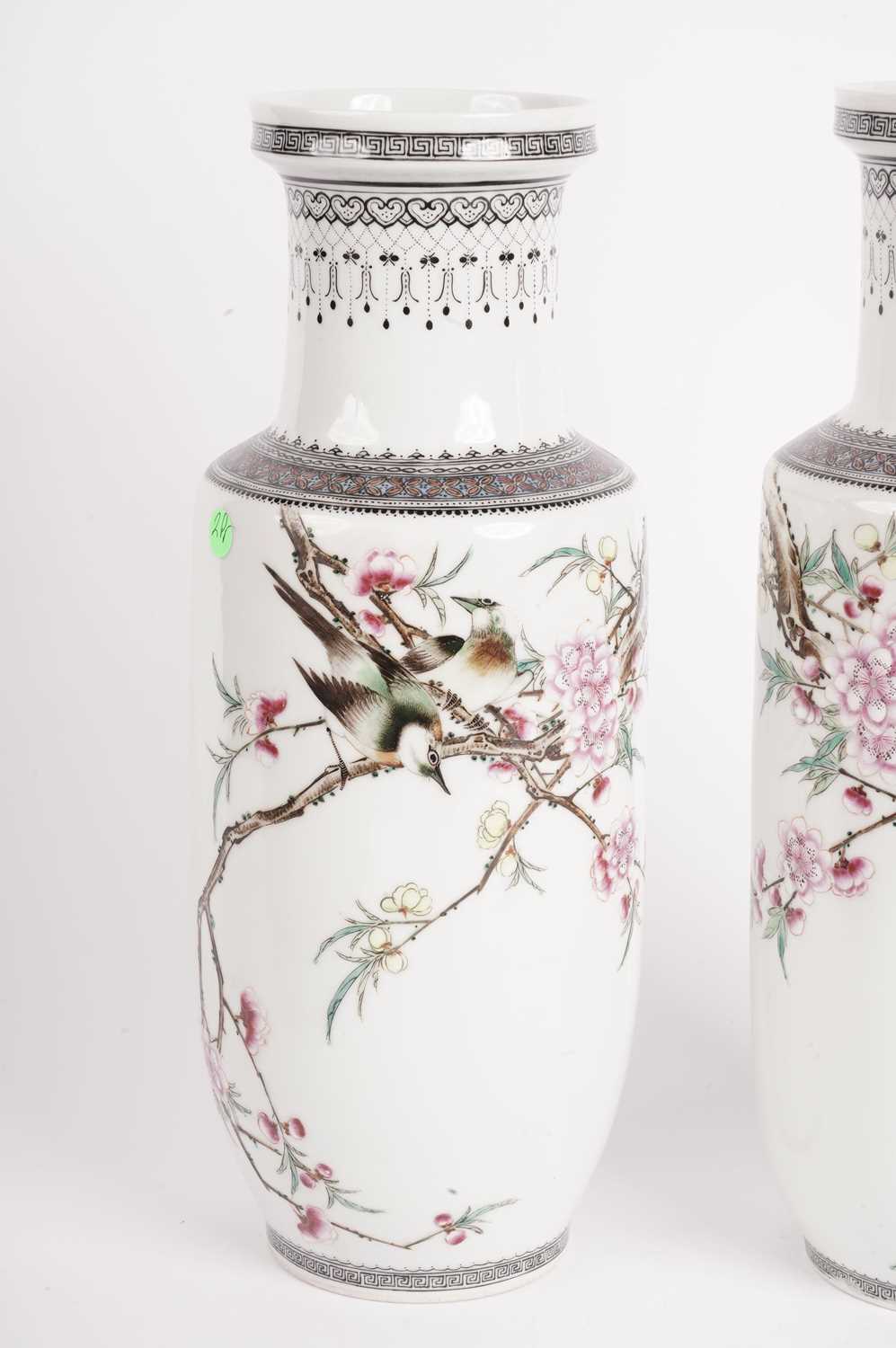 Pair of Chinese famille rose vases - Image 7 of 15