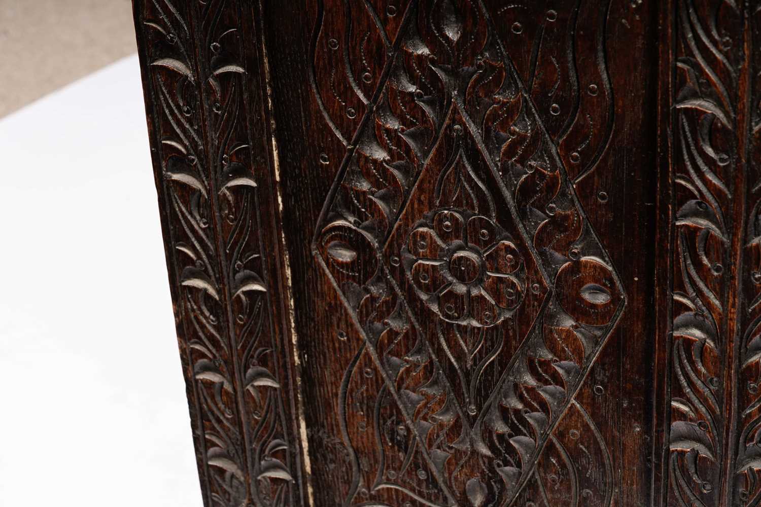 A late 17th Century oak coffer - Image 5 of 12