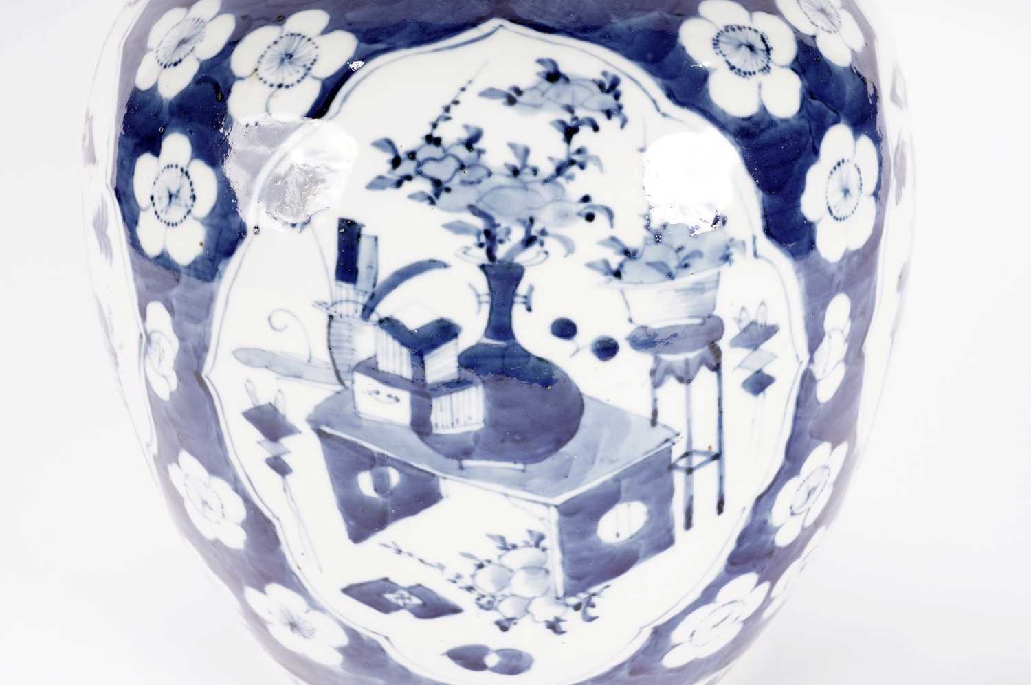 A Chinese blue and white ginger jar and cover - Image 4 of 8